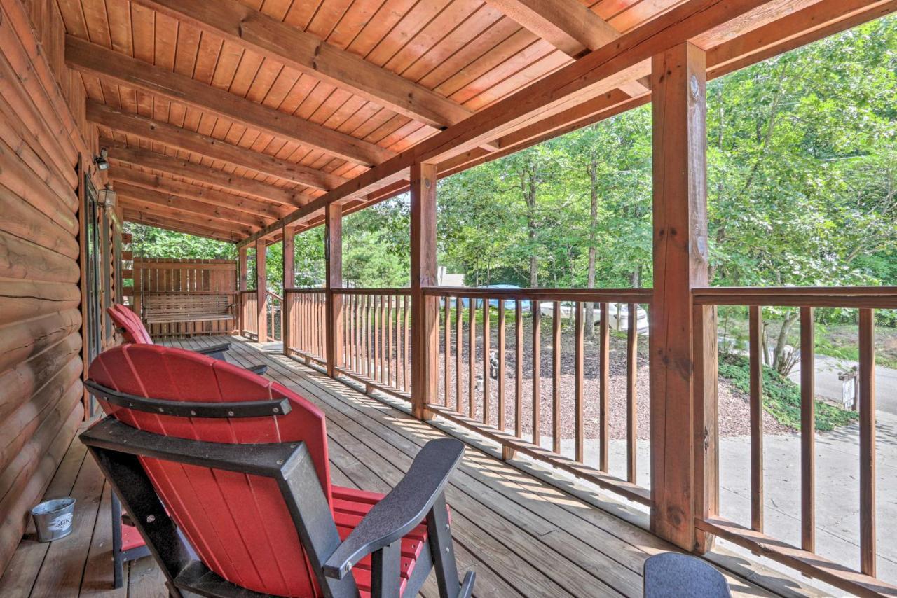 Cabin With Deck And Fireplace Less Than 3 Mi To Dollywood! Pigeon Forge Exteriör bild